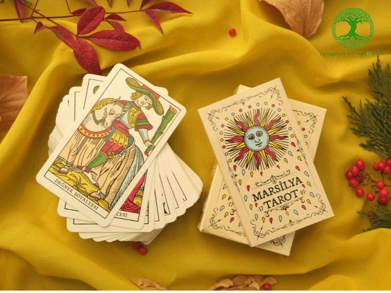 Khái niệm cơ bản về bộ bài tarot là gì